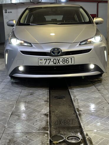 Toyota: Toyota Prius: 1.8 l | 2021 il Universal