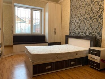 мебель для школы: Продаю полный комплект мебели в детскую комнату. Состояние отличное