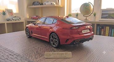fort salon: Ford Focus 2014 modelinin 1:18 miqyaslı kolleksiya avtomobili. Model — 9