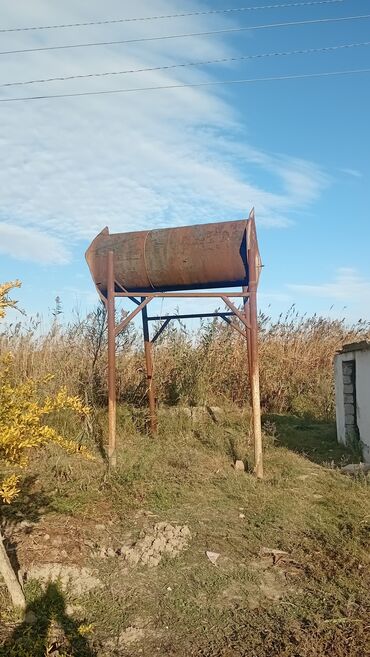 Baklar və çənlər: Çən.satlir.3000azn