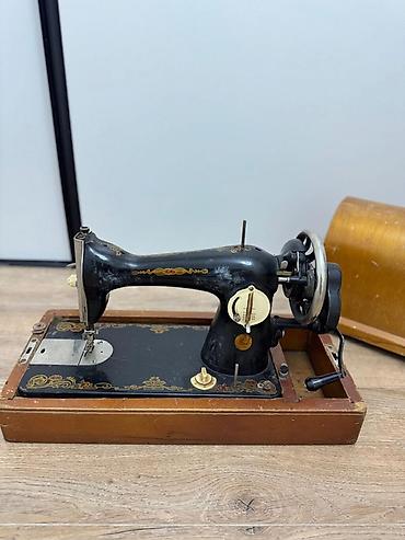 Antik tikiş maşını – mexaniki, pedal/qol çarxı ilə Xüsusiyyətlər: -