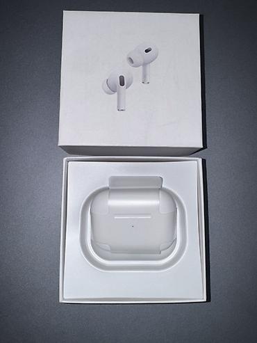 Məhsul: Qulaqcıq (2-ci nəsil) – maqnitli şarj qutusu (USB-C)