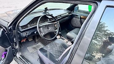 mersedes e klass: Mercedes-Benz 260: 2.6 l | Sedan — 8