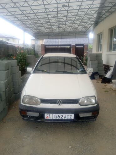 гольф 4 2001: Volkswagen Golf: 1992 г., 1.6 л, Механика, Бензин, Хетчбек