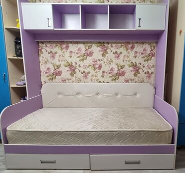 Детская мебель: Односпальная кровать, Для девочки, Б/у