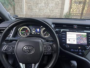 Toyota: Toyota Camry: 2020 г., 2.5 л, Автомат, Гибрид — 9