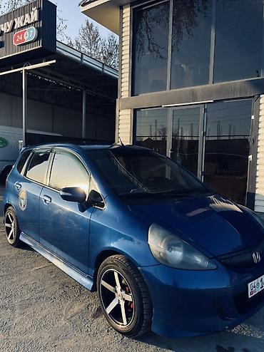 Honda: Honda Jazz: 2008 г., 1.5 л, Робот, Бензин, Хэтчбэк at lalafo.kg — 2 Honda: Honda Jazz: 2008 г., 1.5 л, Робот, Бензин, Хэтчбэк — 2