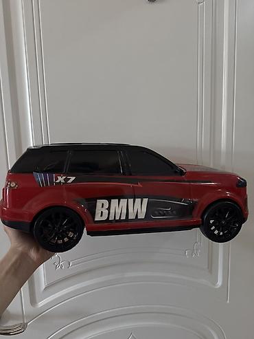 oyuncaq ayi type 0: Uşaq üçün oyuncaq maşın – BMW X7 stili - Korpus: qırmızı rəng, qara — 1