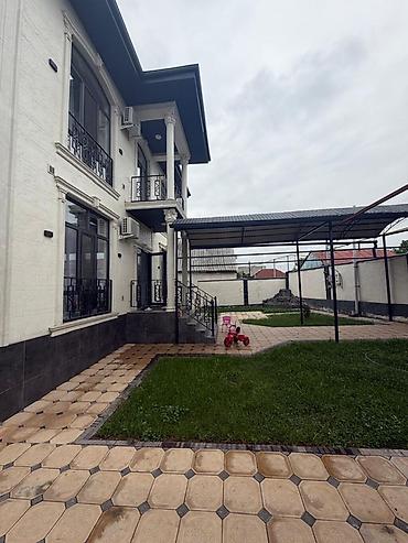 Продажа коттеджей и домов: Продаётся частный дом с благоустроенным участком. - Двухэтажный — 7