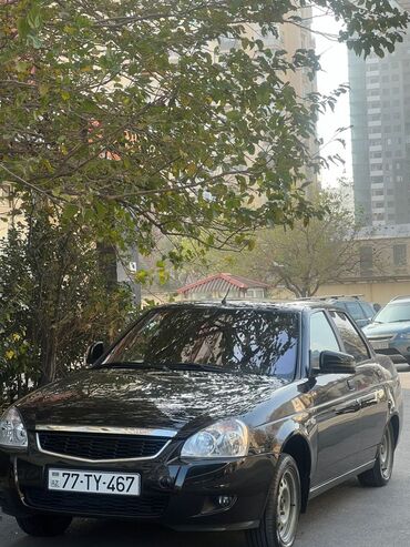 VAZ (LADA): VAZ (LADA) Priora: 1.6 l | 2018 il 170000 km Sedan — 4