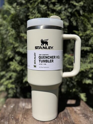 Стаканы: Термокружка Stanley😍😍😍 Объем 1,18л и 0,8л Все цвета в наличии Держит — 15