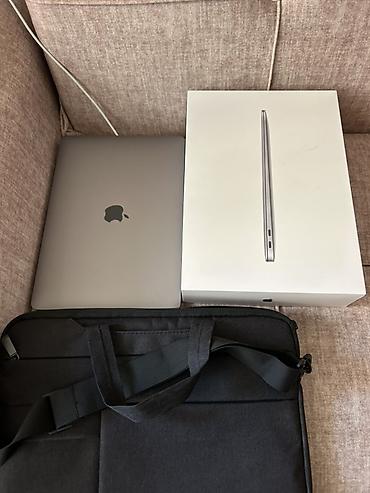 apple macbook air m1: İşlənmiş Apple MacBook, 13.3 ", Apple M1, 256 GB, Ünvandan götürmə — 3