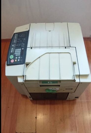 plata ddr2: RİSO CS100 PRİNTER Qiymət:Razılaşma yolu ilə Vəziyyəti: Əla /