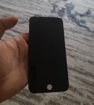 2 ci el sobalar: IPhone 8 Plus, 64 GB, Qara, Barmaq izi