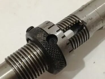 Ostali alati i mašine: Redukcije sa cilindricnog na unutrasnji morze konus MK🔧 Sa jedne — 15