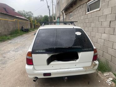 Mitsubishi: Mitsubishi Lancer: 1995 г., 1.6 л, Механика, Бензин, Универсал