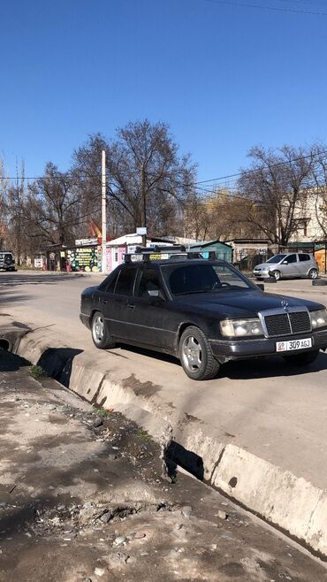 машина электрические: Mercedes-Benz W124: 1993 г., 2.2 л, Механика, Бензин, Седан