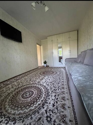 квартиры район пишпек: 1 комната, 36 м², 104 серия, 3 этаж, Евроремонт
