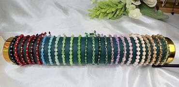 tek qaş üzükler: Təbiət daşlarından hazırlanmış qolbaqlar kolleksiyası - Materiallar