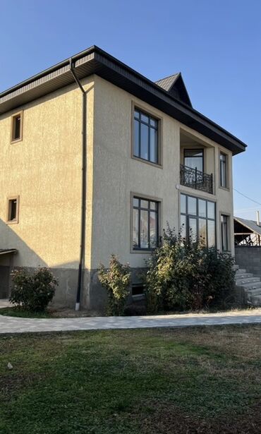 Долгосрочная аренда домов: 200 м², 6 комнат, Бронированные двери — 9