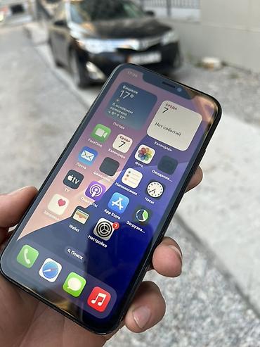 Мобильные телефоны: IPhone XR, черный Состояние аккумулятора 77% Экран менялся на — 2