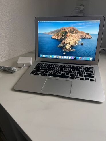 macbook air i7: Нетбук, Apple, 32 ГБ ОЗУ, Intel Core i7, 17 ", Б/у, Для работы, учебы, память SSD