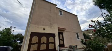 sumqayit 12 mkr ev satilir: 5 комнат, 120 м², Средний ремонт