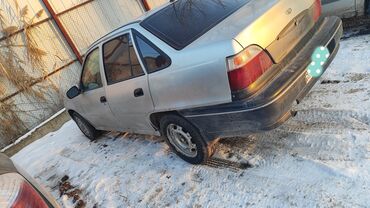 Daewoo: Daewoo Nexia: 2005 г., 1.6 л, Механика, Бензин, Седан