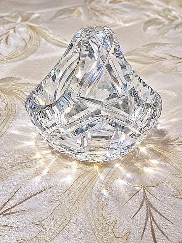 xrusta: Xrustal balaca sebet. - Material: şəffaf kəsimli şüşə/kristal - — 1