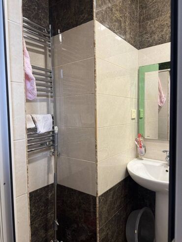 Uzunmüddətli kirayə mənzillər: 2 otaqli Chapayevde, Elieshref elizade kucesinde her cur sheraiti olan — 2