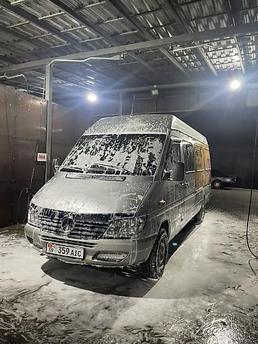 b class: Mercedes-Benz Спринтер: 2004 г., 2.2 л, Механика, Дизель, Фургон — 4
