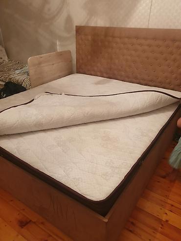 Çarpayılar: İki nəfərlik çarpayı və üstündə ortopedik döşək - Ölçü: təxmini — 3