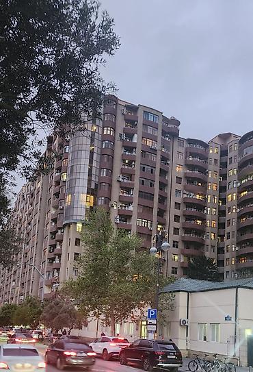 Mənzillər: Ağ şəhər, 2 otaqlı, Yeni tikili, m. Xətai, 70 kv. m — 2