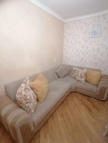 tek divanlarin qiymeti: Künc divan, İşlənmiş, Açılan, Bazalı, Çatdırılma yoxdur