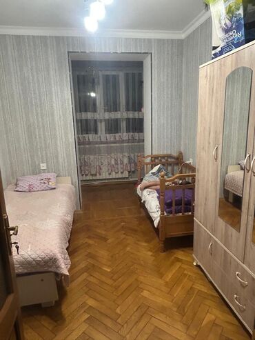 Çaydanlar: Bakı, 3 otaqlı, Köhnə tikili, 75 kv. m