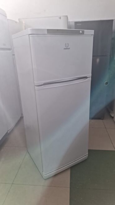 Холодильники: 2 двери Indesit Холодильник Продажа, цвет - Белый