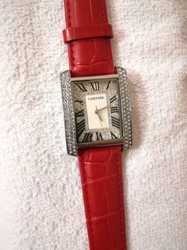 zenska kais: Classic watch, Cartier, Female