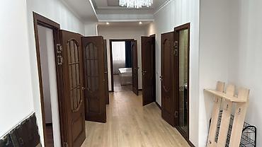 osh flat: Сдаю 3 комнатную квартиру в новом доме, на долгий срок в центре — 5