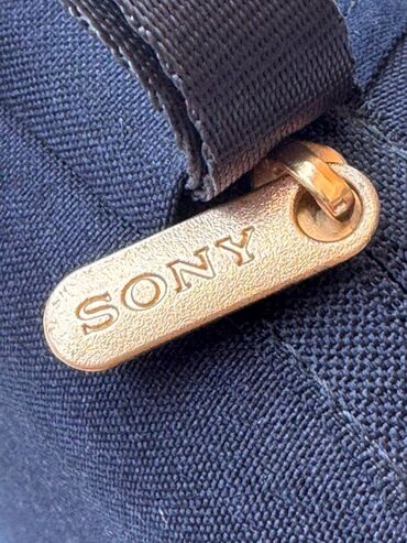 Микрофоны: Б/у Беспроводные (Bluetooth) Наушники, Sony, цвет - Синий