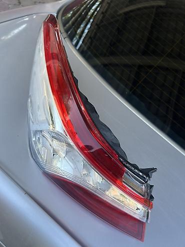70: Задний левый фонарь оригинал для Toyota Camry 70. Имеется трещина, на — 2