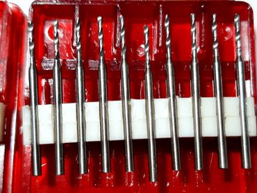 Ostali uređaji: Tanke burgije, 0,21mm, 0,36mm, 0,7mm, 0,9mm, 1,3mm, 1,5mm, 1,6mm — 15