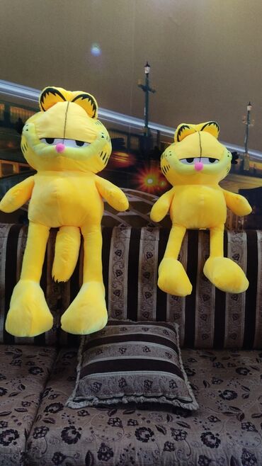 три кота: Мягкие игрушки Новые в отличном качестве кот Гавфилд -