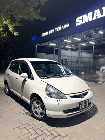 авто с последующим выкупом фит: Honda Fit: 1.3 л, Автомат, Бензин, Хетчбек