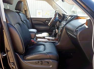 torpaqla barter maşınlar: Infiniti QX80 — tam ölçülü lüks SUV - Güclü V8 benzin mühərriki — 4