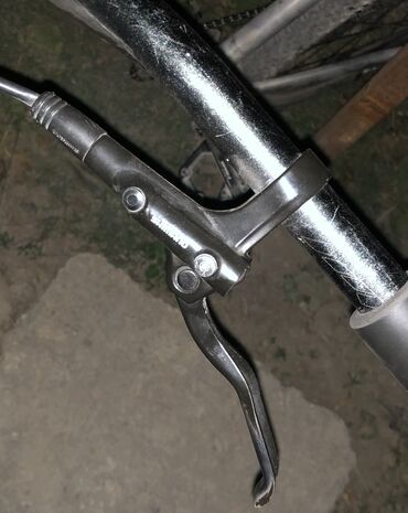 forward apache: Продаю Б/У передний гидравлический тормоз Shimano MT200, есть дефекты