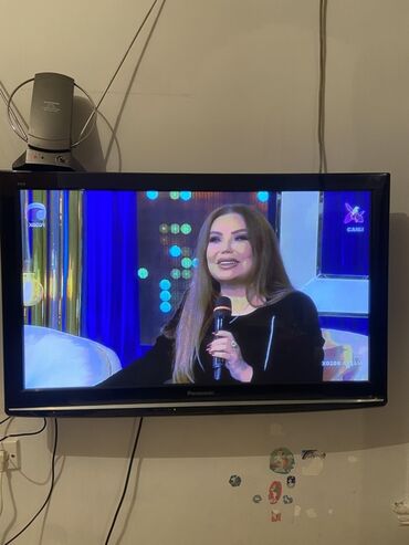 lg ld340 lcd tv: Panasonic divar tipli LCD televizor - Ekran ölçüsü: təxminən 32–40