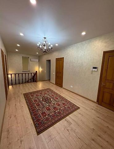 Долгосрочная аренда домов: 300 м², 6 комнат, Амбарная, Балкон застеклен, Бронированные двери — 17