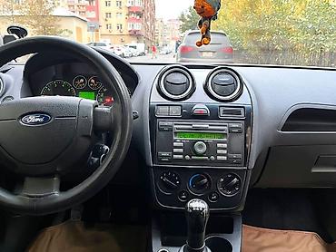 qaz 53 senedi: Ford Fiesta: 1.3 l | 2006 il 176000 km Hetçbek — 4