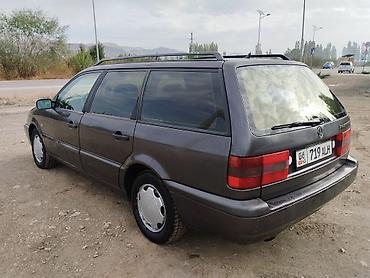 Volkswagen: Volkswagen Passat Variant: 1994 г., 1.8 л, Механика, Бензин, Универсал — 17