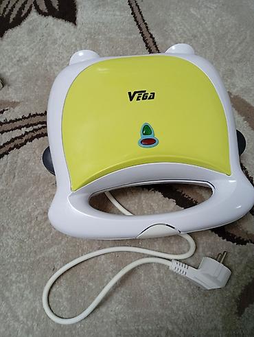 Вафельницы: Продается электробутербродница Вега производства Китай НОВАЯ цена — 6